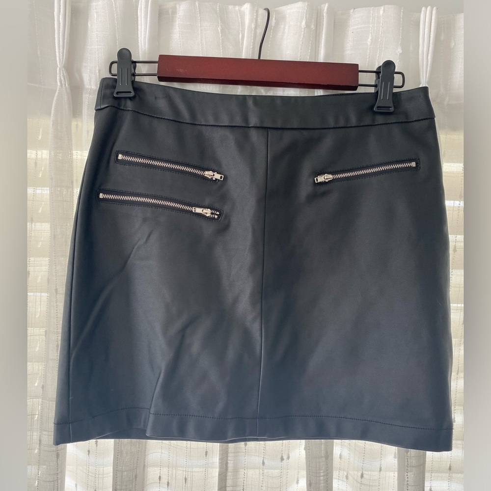 Faux leather black skirt